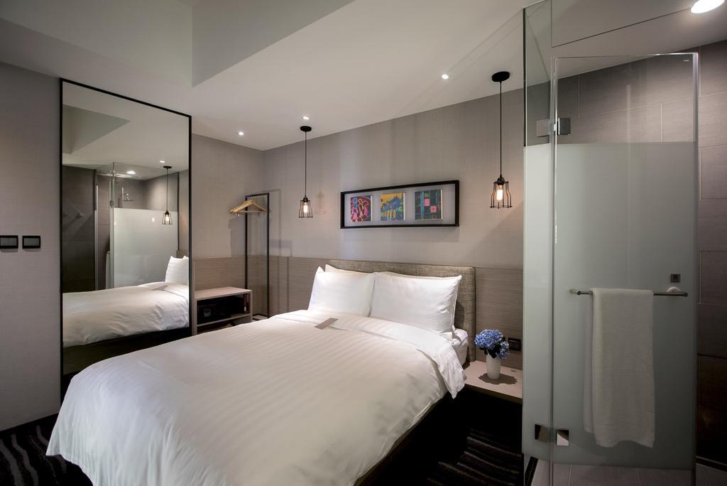 Changyu Hotel Tainan Buitenkant foto
