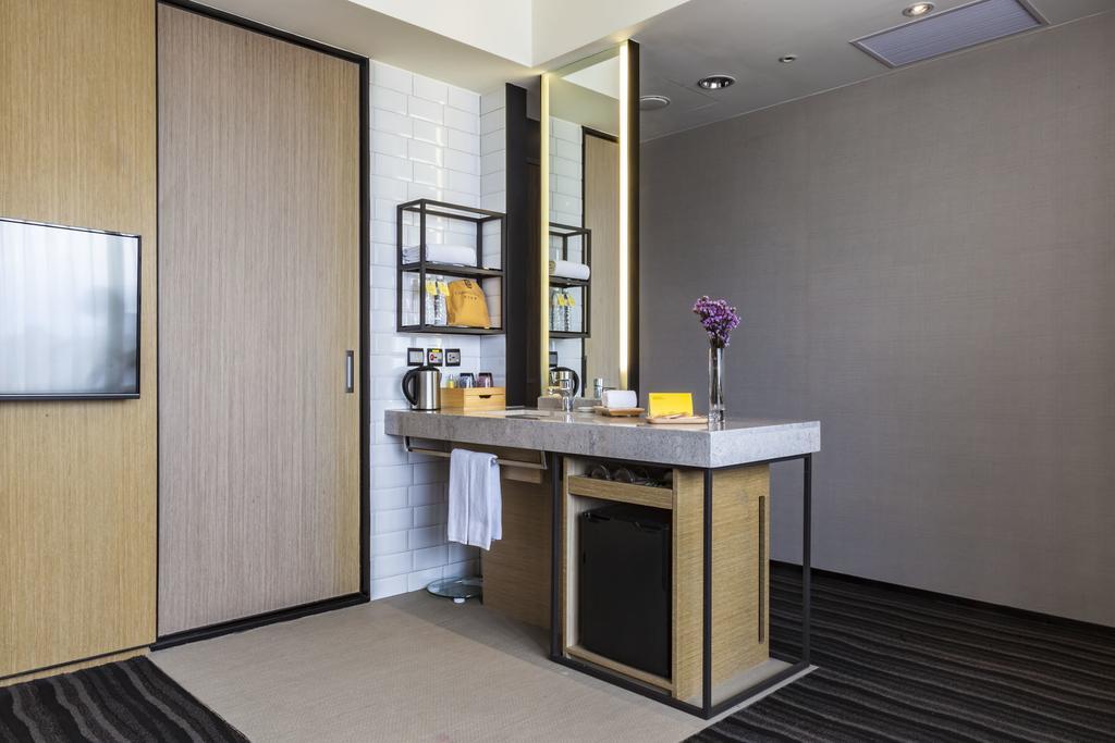 Changyu Hotel Tainan Buitenkant foto